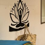 مجموعه تخصصی ماساژ و یوگا مهرآوران