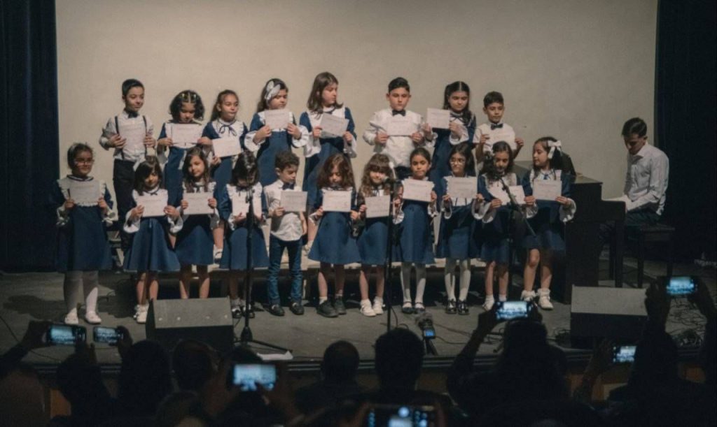 آموزشگاه موسیقی فلوت سحرآمیز در رشت