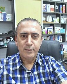 دکتر جلال حسن زاده بازنشین در بندر انزلی