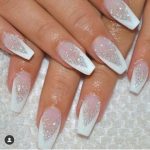 کلینیک کاشت ناخن زن در ارومیه