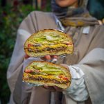 کافه رستوران روشن بهار در لاهیجان