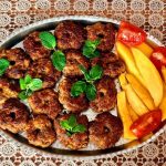 تهیه غذای خانگی اناردون در رامسر