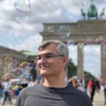 دکتر فرزاد کاکایی